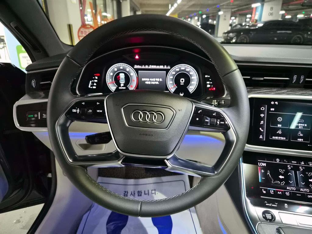 Ауди A7(4K8)55 TFSI Quattro Premium - 8