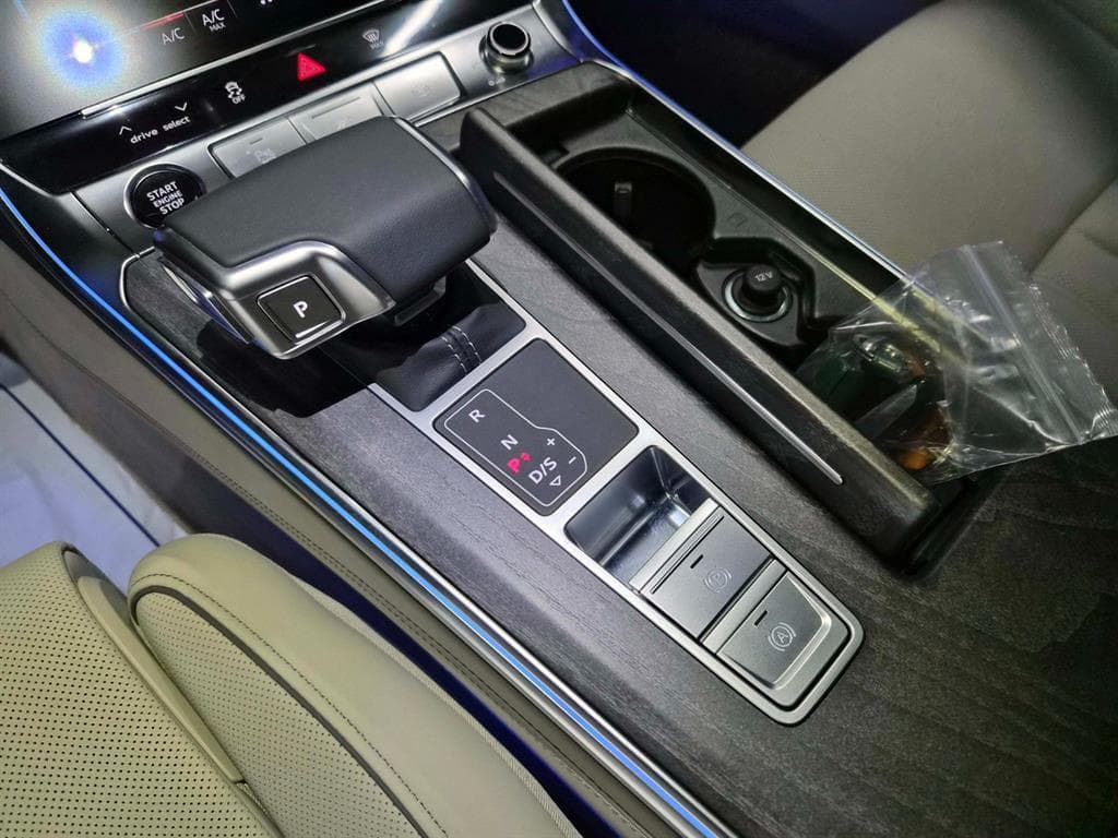 Ауди A7(4K8)55 TFSI Quattro Premium - 11