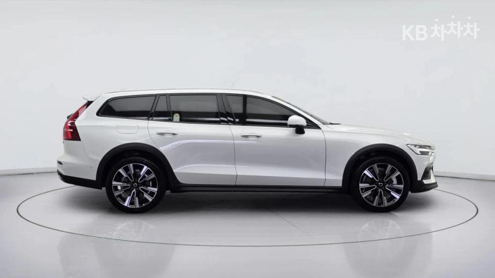 Volvo V60 CC(Second generation)B5 AWD Ultimate - 4