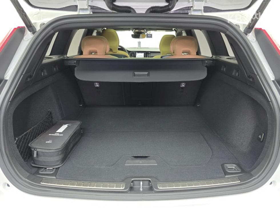 Volvo V60 CC(Second generation)B5 AWD Ultimate - 19