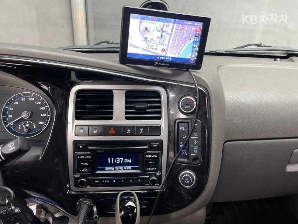 Hyundai Porter 2Extra Long Super Cab CRDi Smart - 11