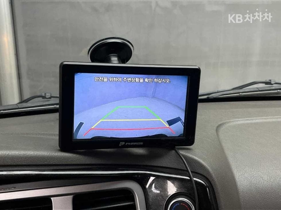 Hyundai Porter 2Extra Long Super Cab CRDi Smart - 13