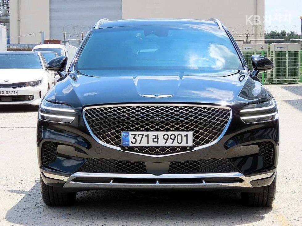 Genesis GV70 Gasoline 2.5T AWD - Image 1