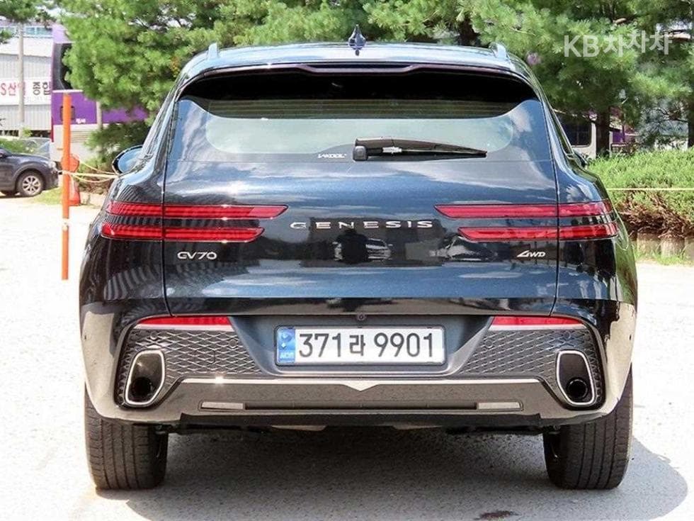Genesis GV70Gasoline 2.5T AWD - 4