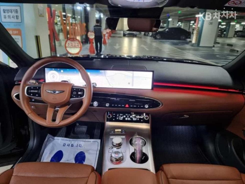 Дженезис GV70Бензин 2.5T AWD - 10