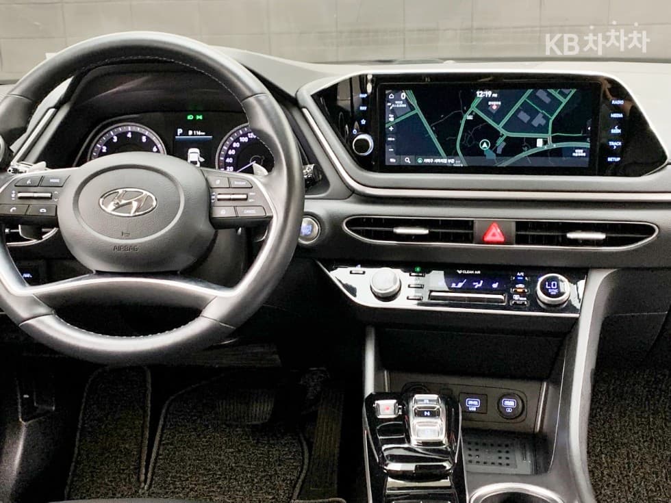 Hyundai Sonata (DN8)2.0 Modern - 11