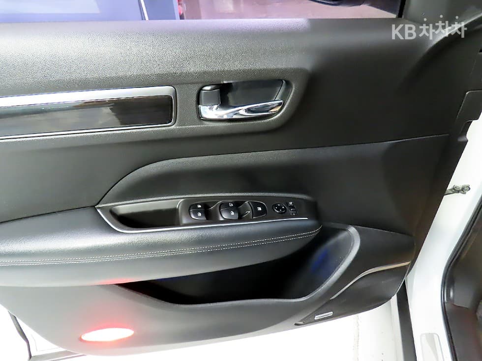Renault Korea QM62.0 2WD RE Signature - 15
