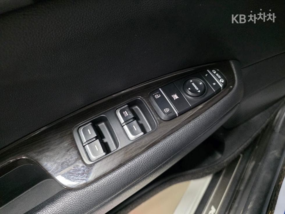 Киа K5 Второ поколение2.0 Бензин MX Noblesse - 16