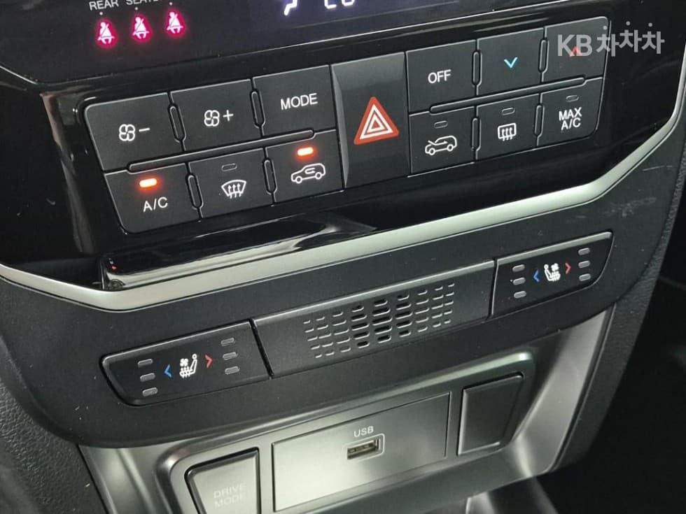 KG Mobility The New (facelift) Tivoli1.6 GDi V3 - 15
