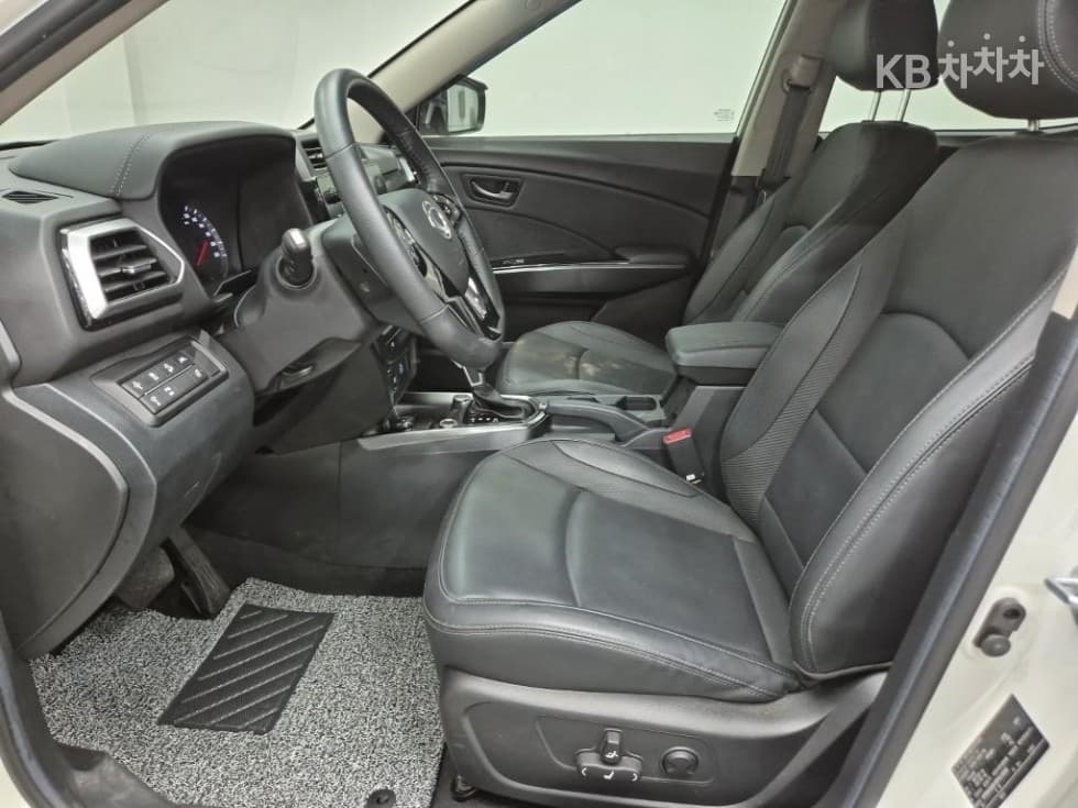 KG Mobility The New (facelift) Tivoli1.6 GDi V3 - 11
