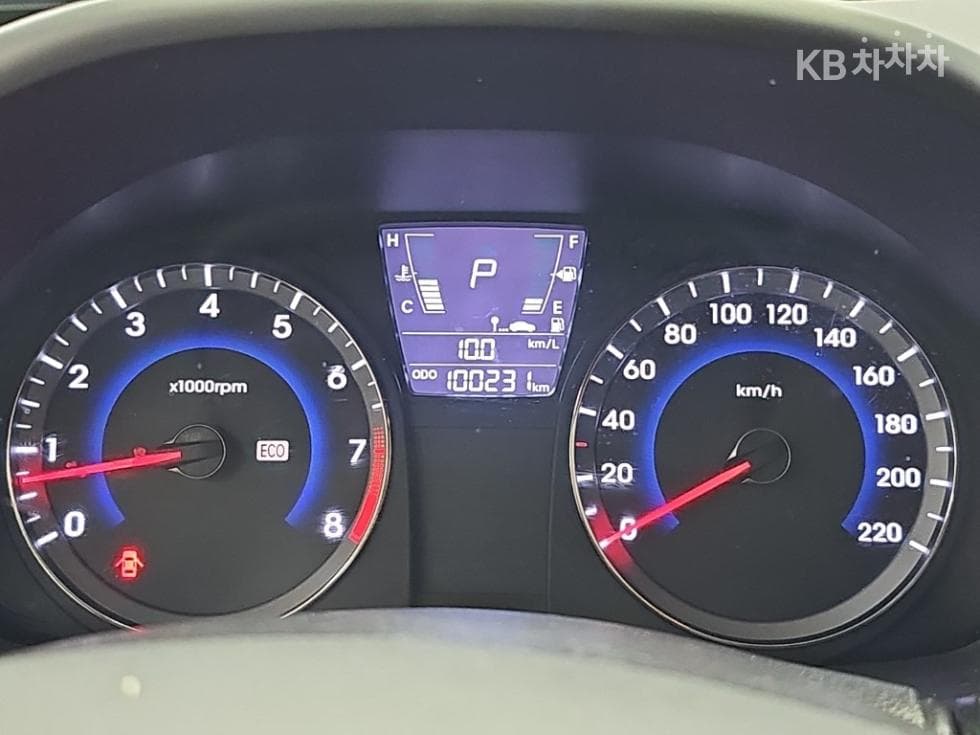 Hyundai Accent(신형)1.4 VVT Modern - 6