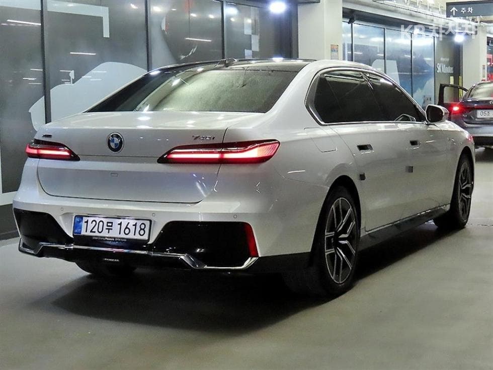 BMW 7시리즈(G70)740i xDrive M Sport - 4