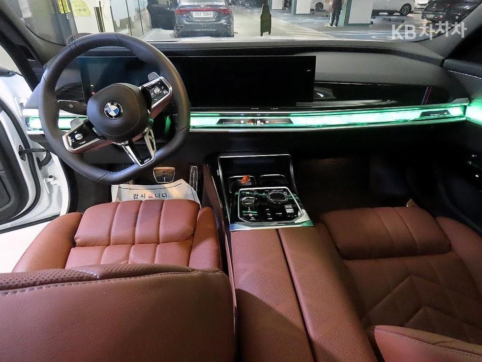BMW 7시리즈(G70)740i xDrive M Sport - 10