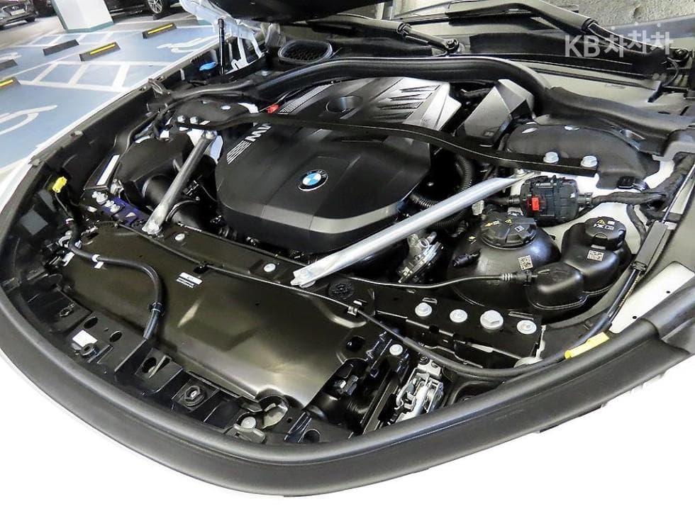 BMW 7시리즈(G70)740i xDrive M Sport - 19