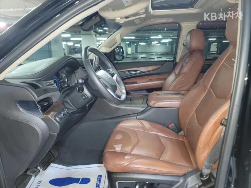 캐딜락 ESCALADE(4-то поколение)6.2 V8 - 6