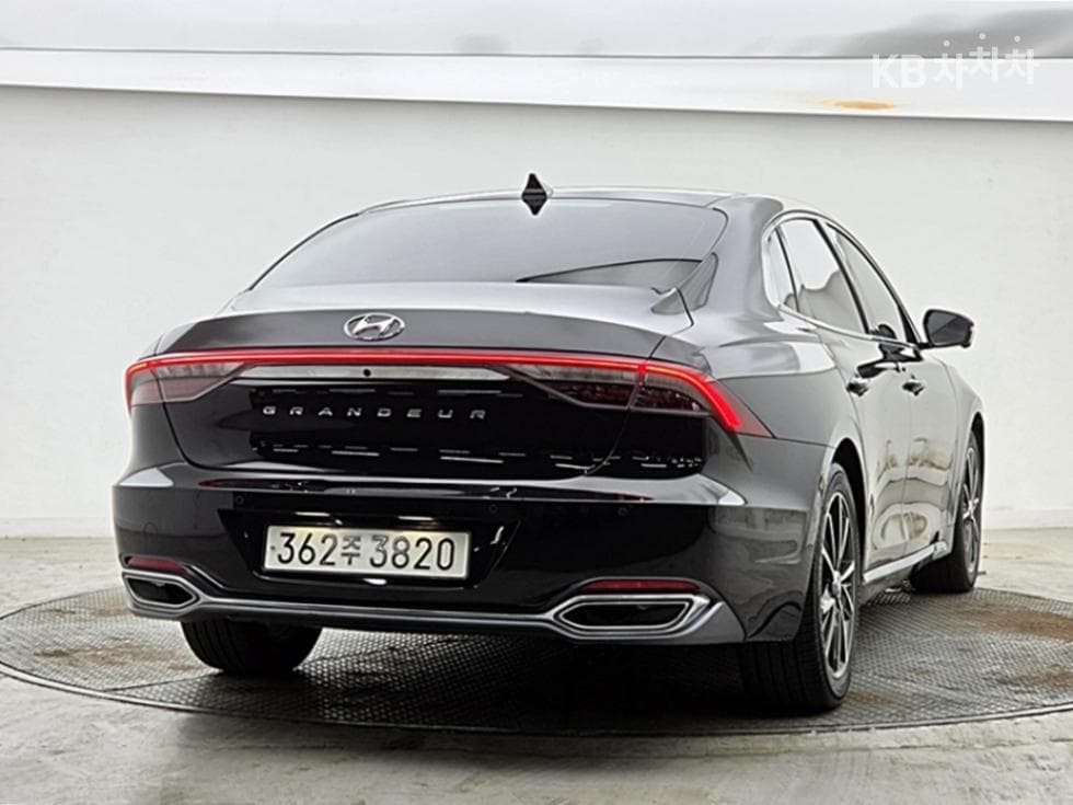 Hyundai The New (facelift) Grandeur (Azera)2.5 Exclusive - 2