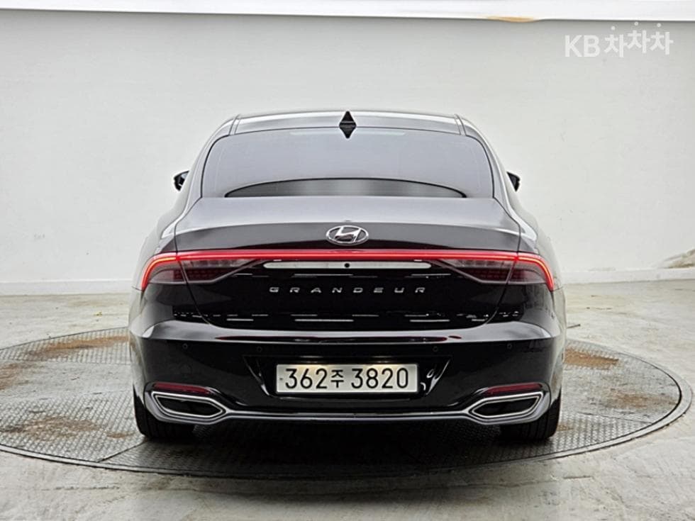 Hyundai The New (facelift) Grandeur (Azera)2.5 Exclusive - 4