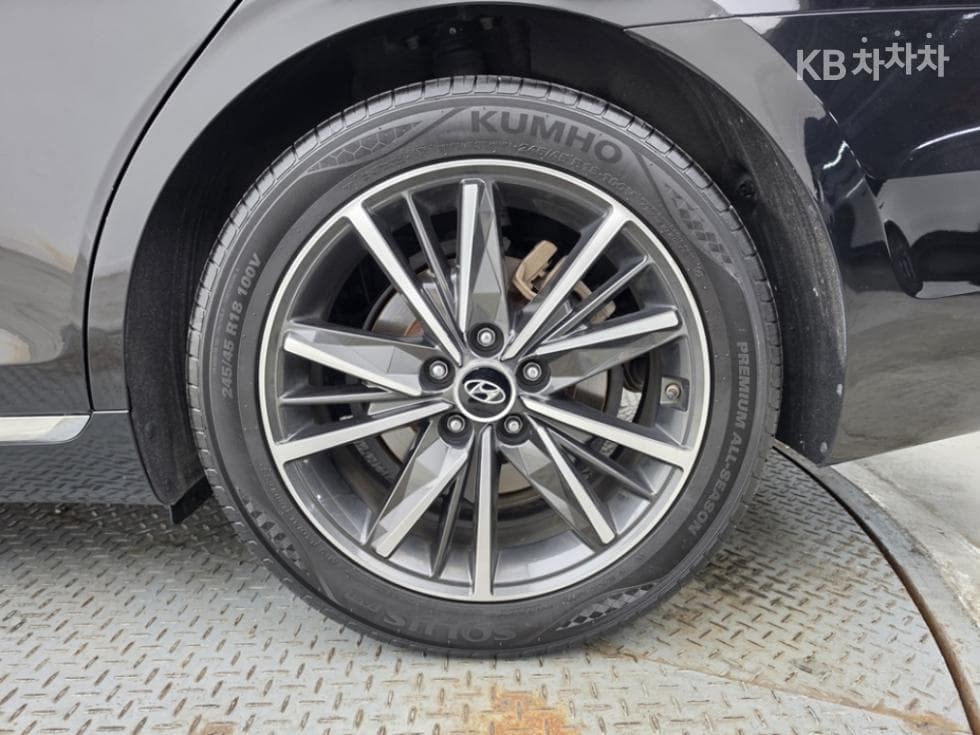 Hyundai The New (facelift) Grandeur (Azera)2.5 Exclusive - 6