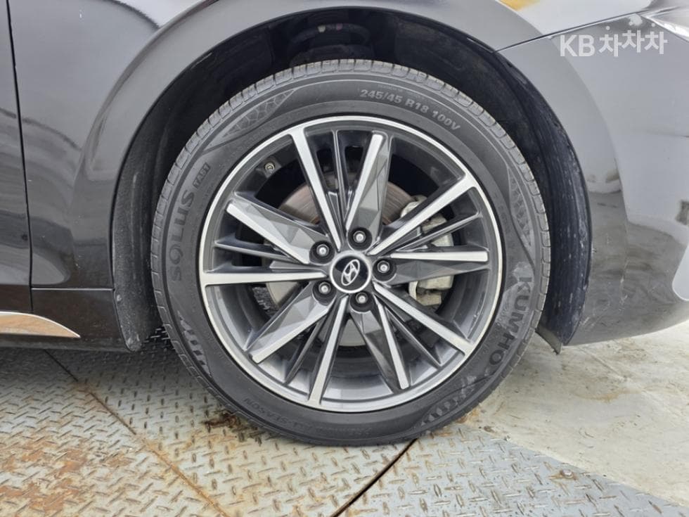 Hyundai The New (facelift) Grandeur (Azera)2.5 Exclusive - 7