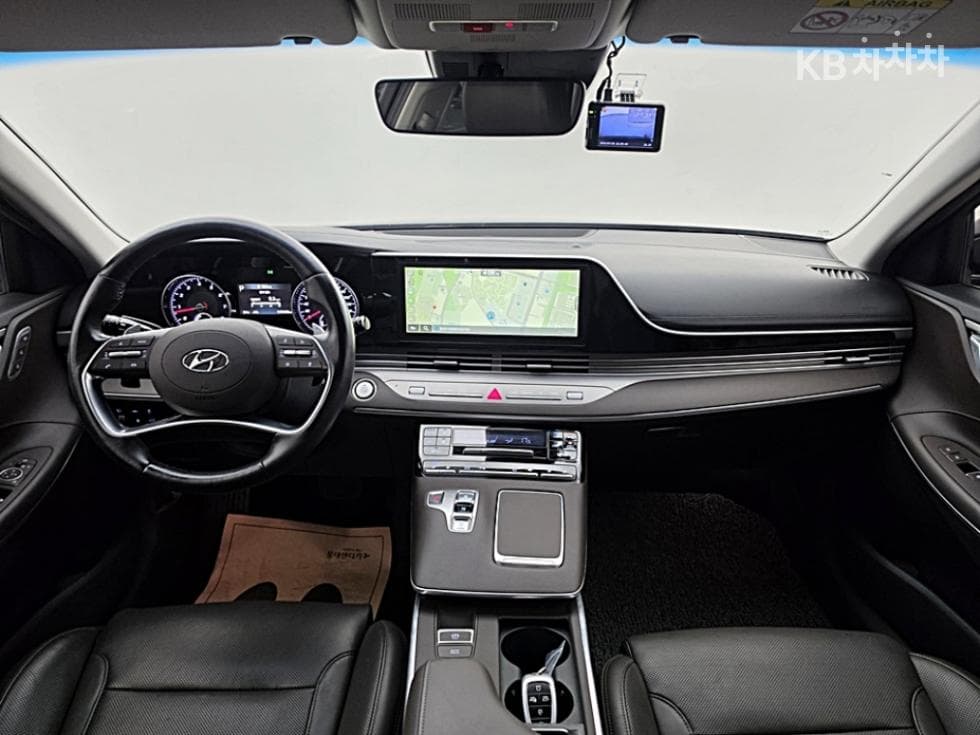 Hyundai The New (facelift) Grandeur (Azera)2.5 Exclusive - 13