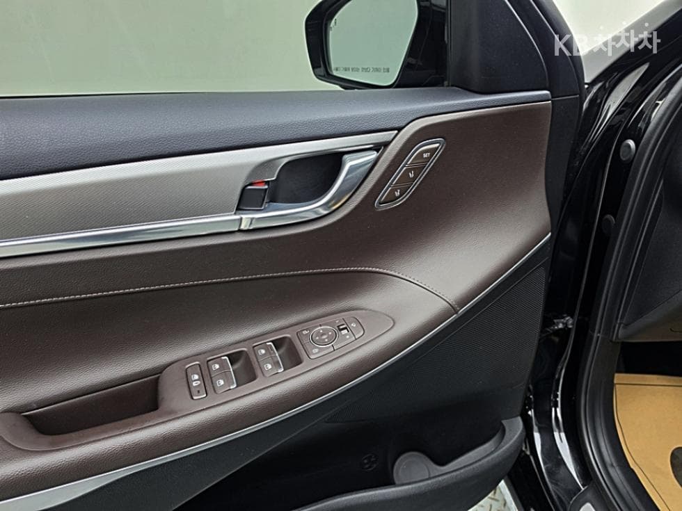 Hyundai The New (facelift) Grandeur (Azera)2.5 Exclusive - 14