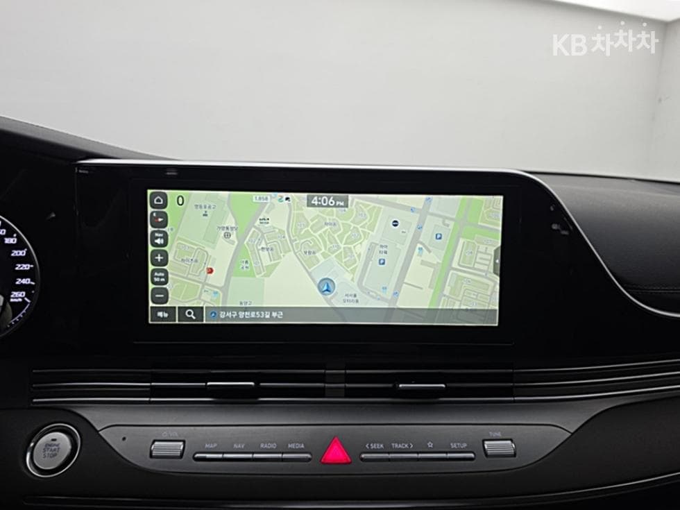 Hyundai The New (facelift) Grandeur (Azera)2.5 Exclusive - 20