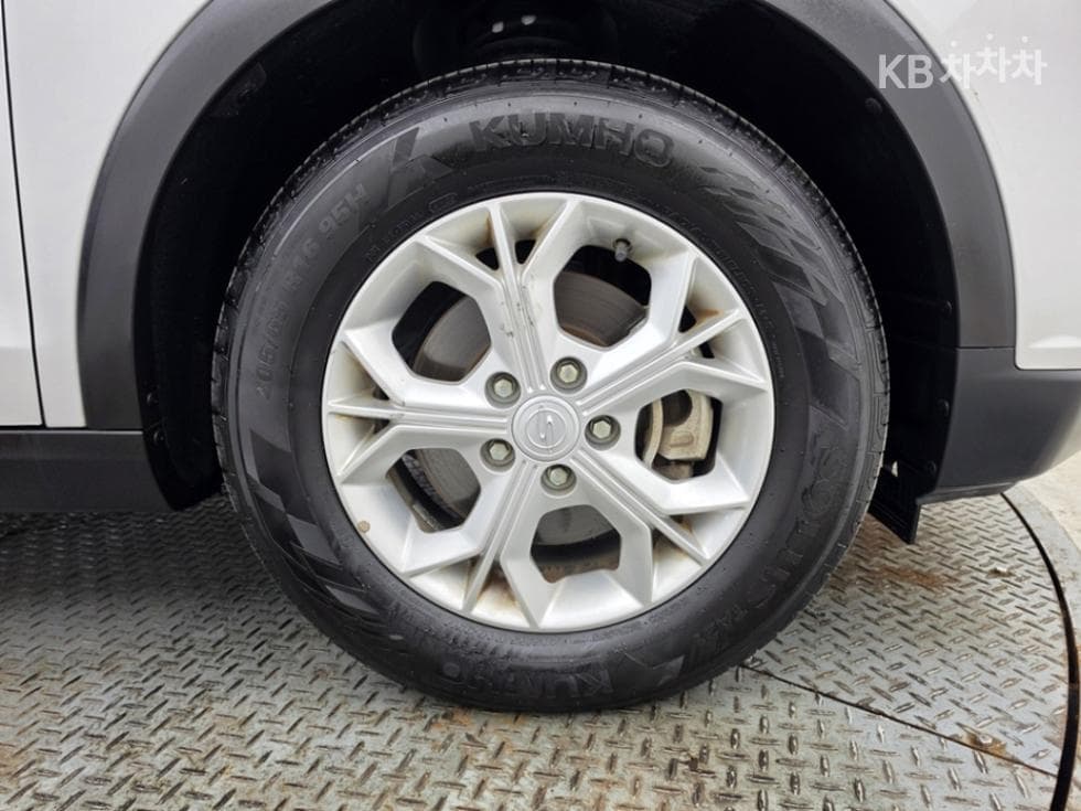 KG Mobility Very New (facelift/refresh; particularly for Tivoli) TivoliGasoline V1 2WD Standard - 7
