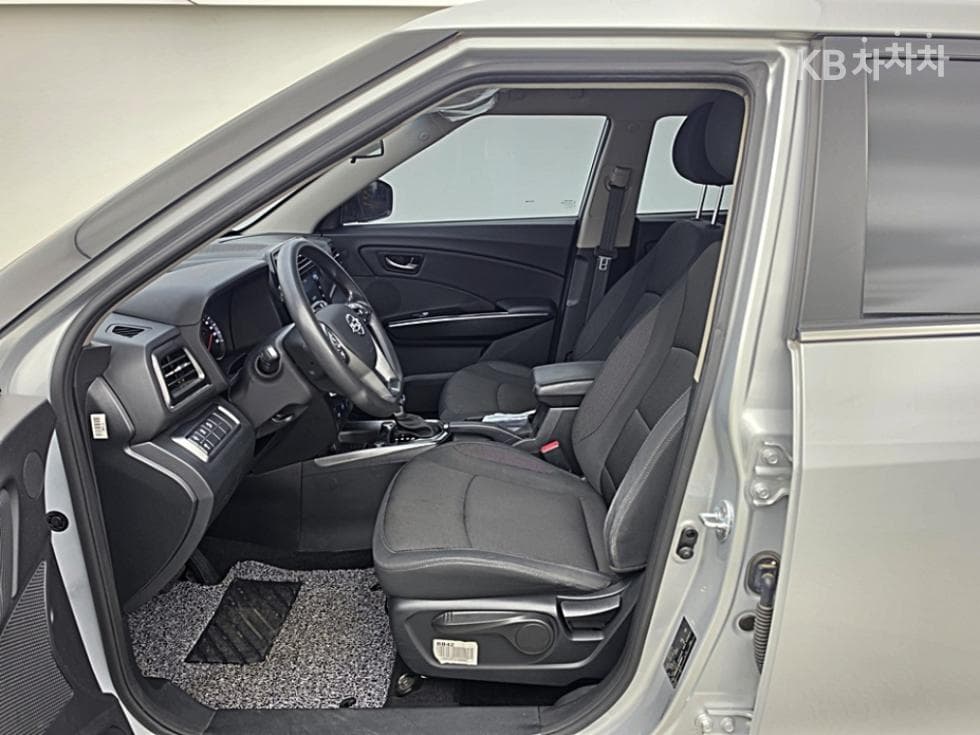 KG Mobility Very New (facelift/refresh; particularly for Tivoli) TivoliGasoline V1 2WD Standard - 11
