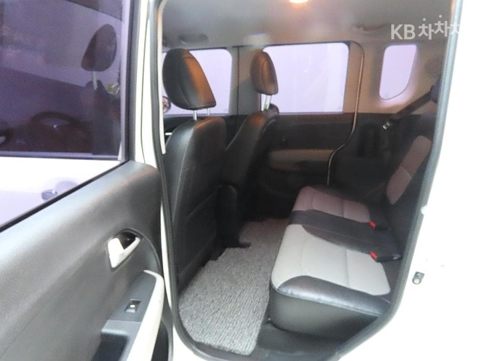 Kia The New (facelift) Ray (van)1.0 Gasoline Luxury - 11