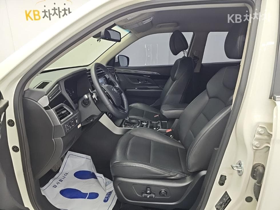 KG Mobility 뷰티플 코란도1.5 GDi Turbo 2WD C7 - 11