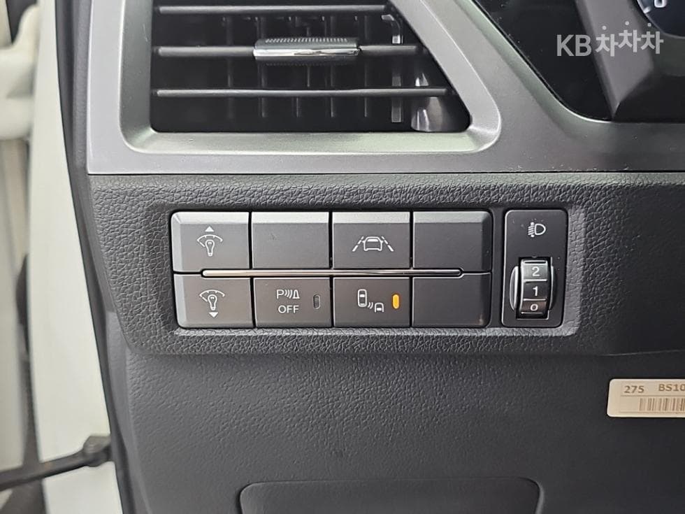 KG Mobility 뷰티플 코란도1.5 GDi Turbo 2WD C7 - 19