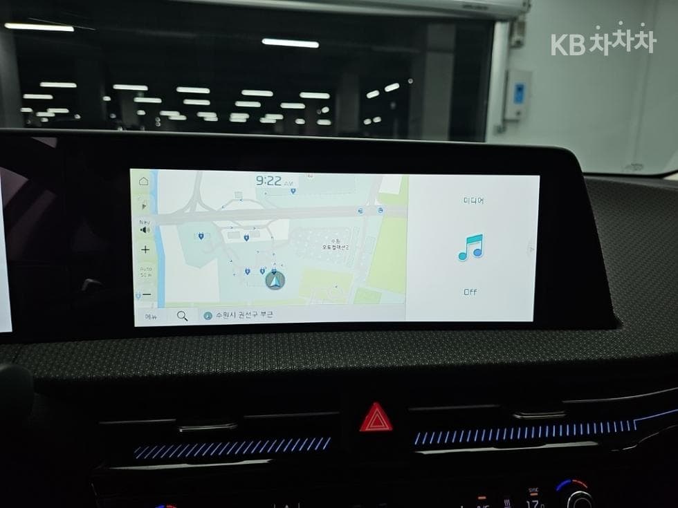 Киа EV6롱 레Местен지 4x4 어스 - 15