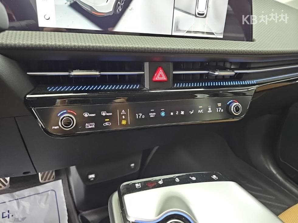 Киа EV6롱 레Местен지 4x4 어스 - 17