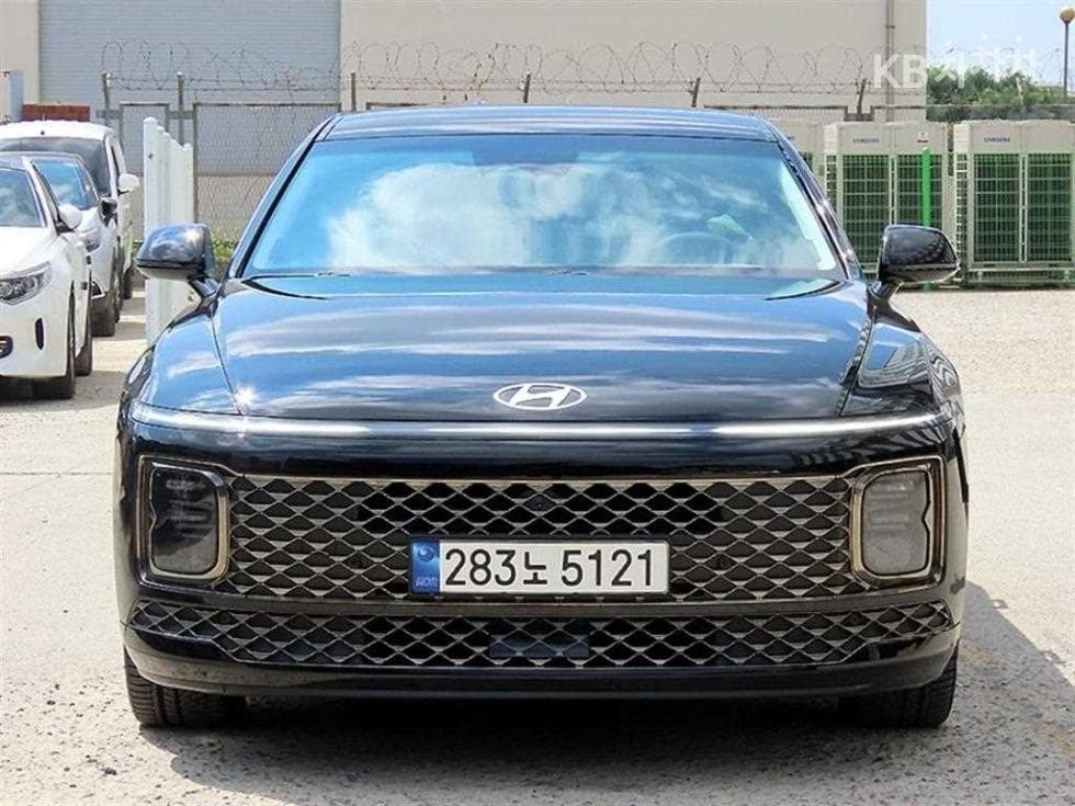 Hyundai The All New Grandeur (Azera) 3.5 Gasoline 2WD Calligraphy - Image 1
