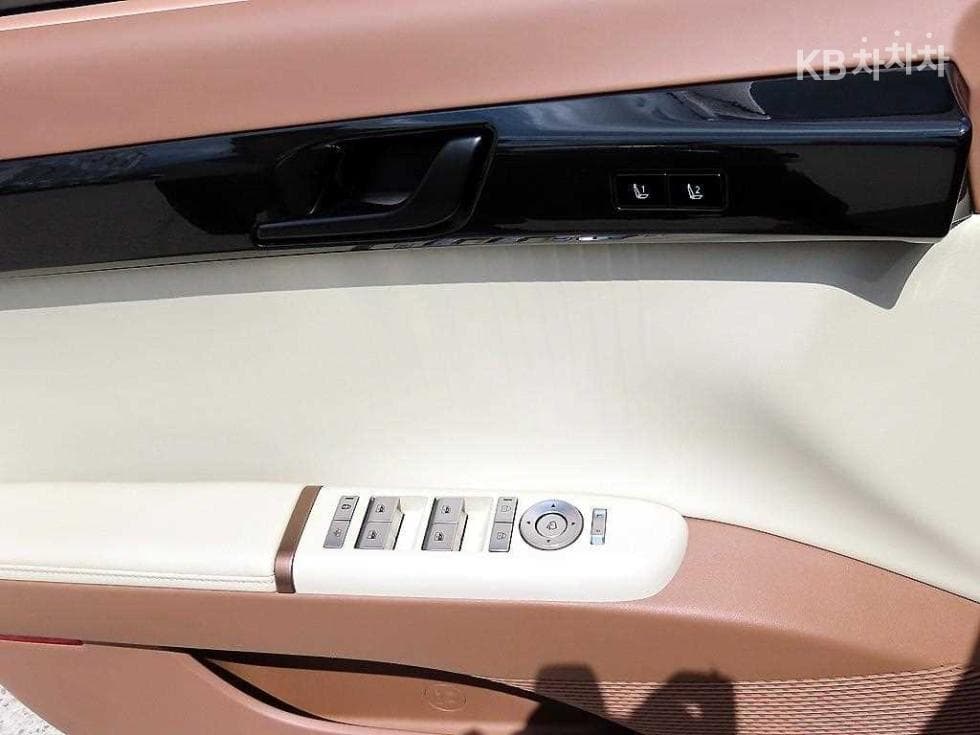 Hyundai The All New Grandeur (Azera)3.5 Gasoline 2WD Calligraphy - 11