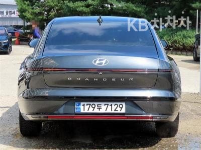 Hyundai The All New Grandeur (Azera)3.5 Gasoline AWD Calligraphy - 4