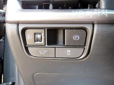 Hyundai The All New Grandeur (Azera)3.5 Gasoline AWD Calligraphy - 13