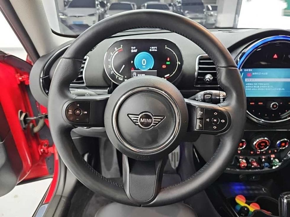 Мини 클럽맨 Второ поколение1.5 Cooper Classic Стандартен - 9