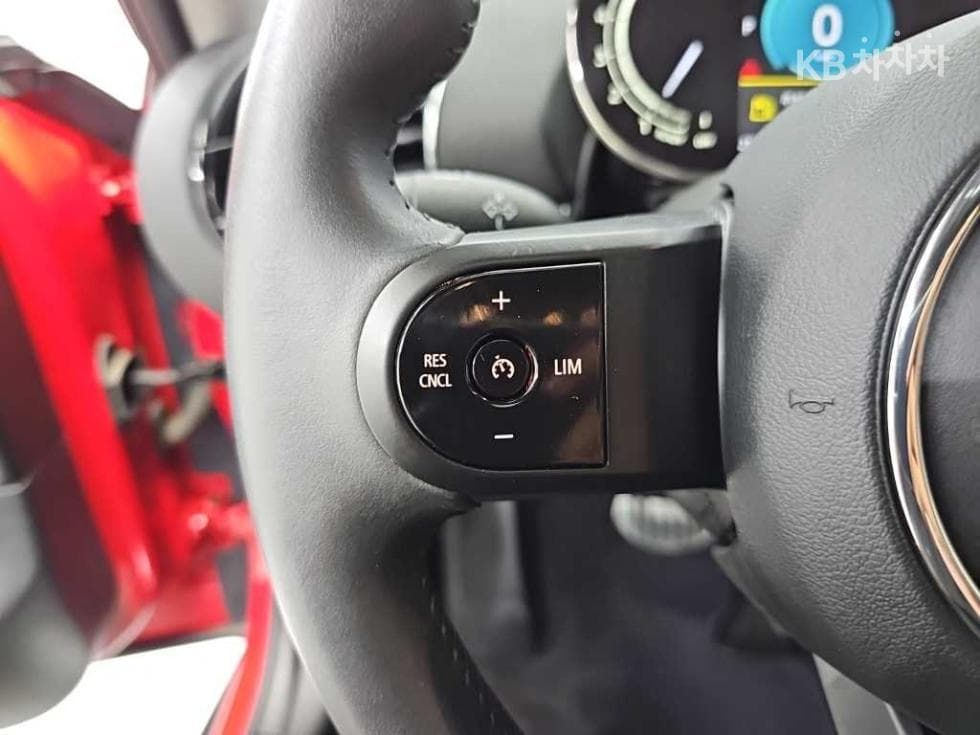 Мини 클럽맨 Второ поколение1.5 Cooper Classic Стандартен - 18
