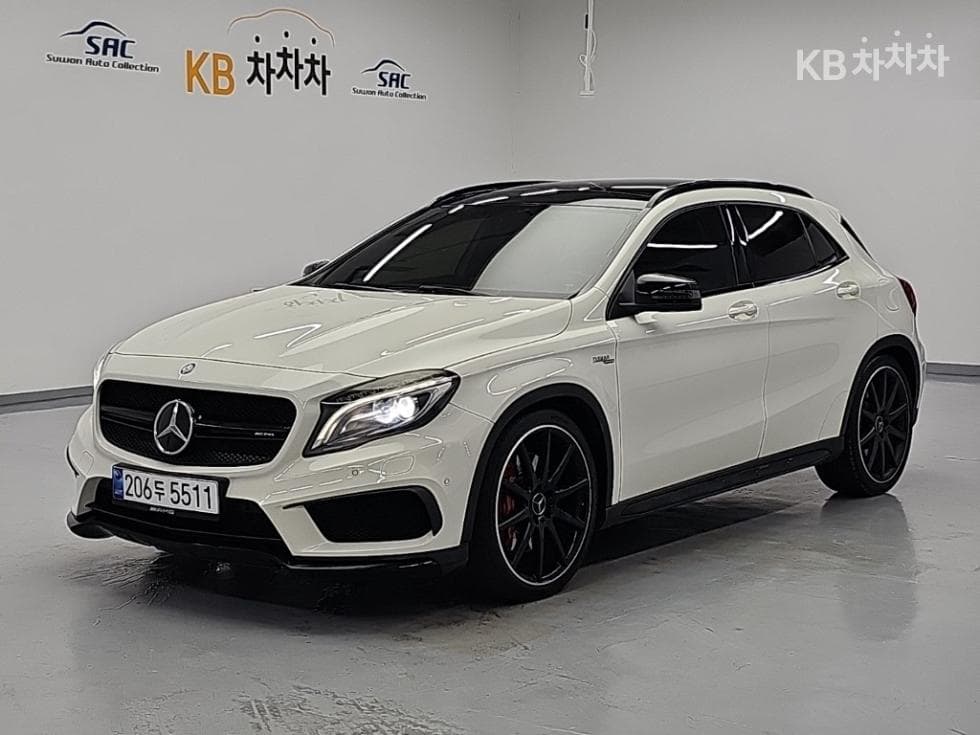 Mercedes-Benz GLA X156 GLA45 AMG 4매틱 - Image 1