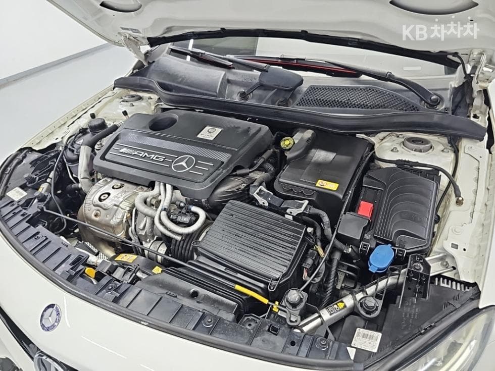 Mercedes-Benz GLA X156GLA45 AMG 4매틱 - 5