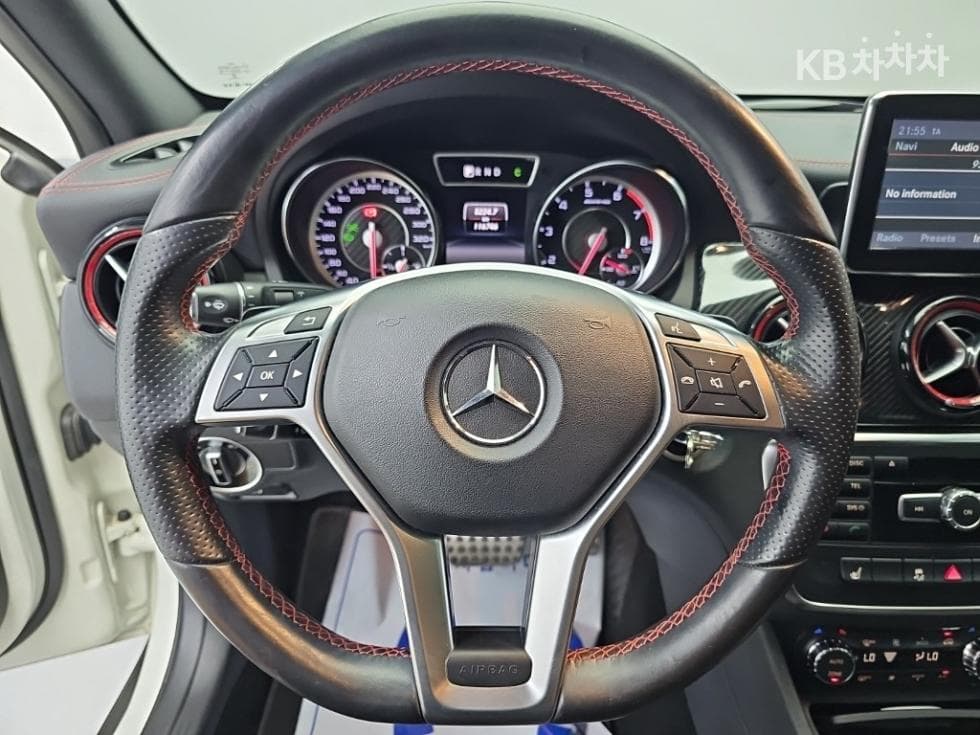 Mercedes-Benz GLA X156GLA45 AMG 4매틱 - 9