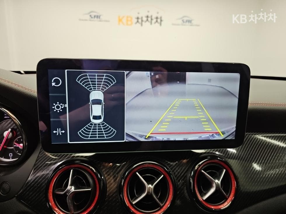Mercedes-Benz GLA X156GLA45 AMG 4매틱 - 15