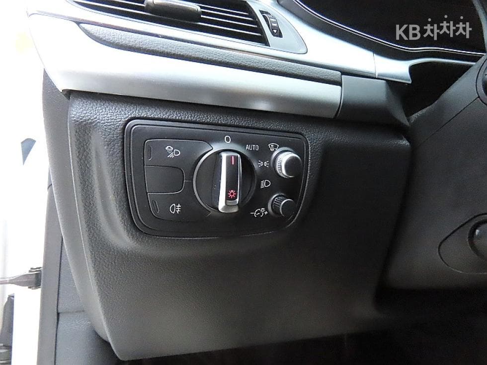 Audi A73.0 TFSI 콰트로 엔트리 - 12
