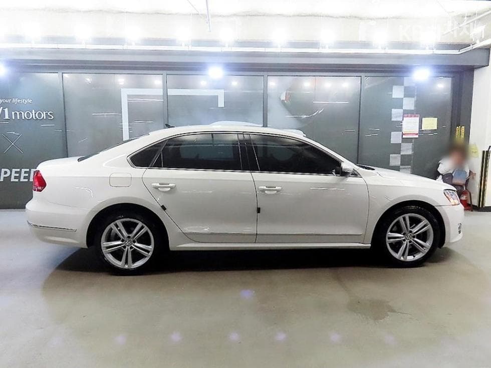 Volkswagen 더НовPassat2.0 Турбо Дизел Инжекция B7 - 3