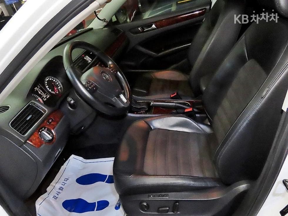 Volkswagen 더НовPassat2.0 Турбо Дизел Инжекция B7 - 6