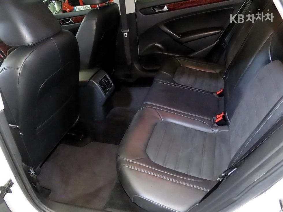Volkswagen 더НовPassat2.0 Турбо Дизел Инжекция B7 - 7