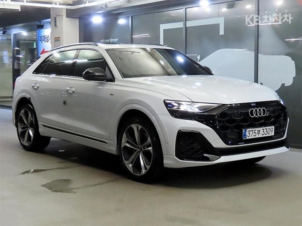 Ауди Q8 3.0 55 TFSI Quattro Premium - Image 1