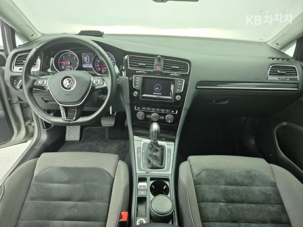 Volkswagen Golf2.0 Turbo Diesel Injection MK7 - 5