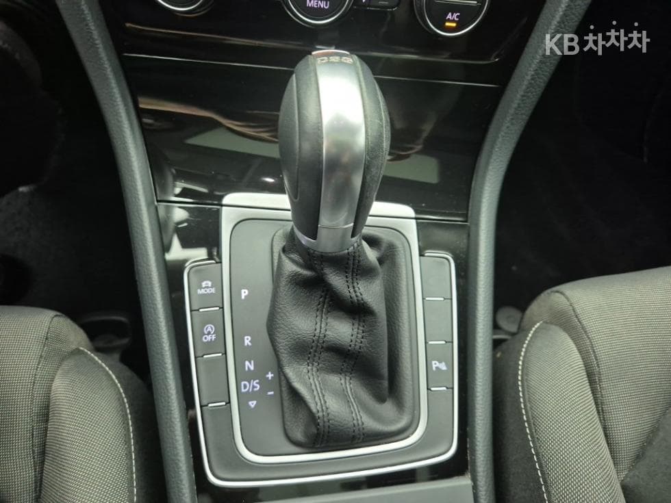 Volkswagen Golf2.0 Turbo Diesel Injection MK7 - 8